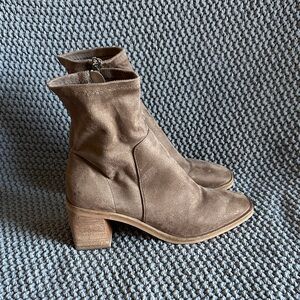 Dolce Vita Indiga bootie in truffle faux suede.
